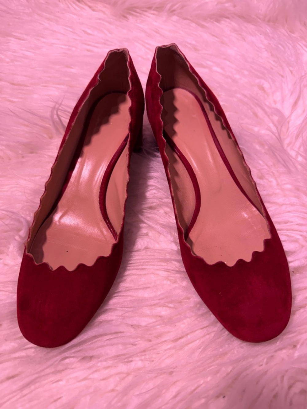 Chloe Lauren Heels Burgundy Scalloped Suede 38 or 7 to 7.5